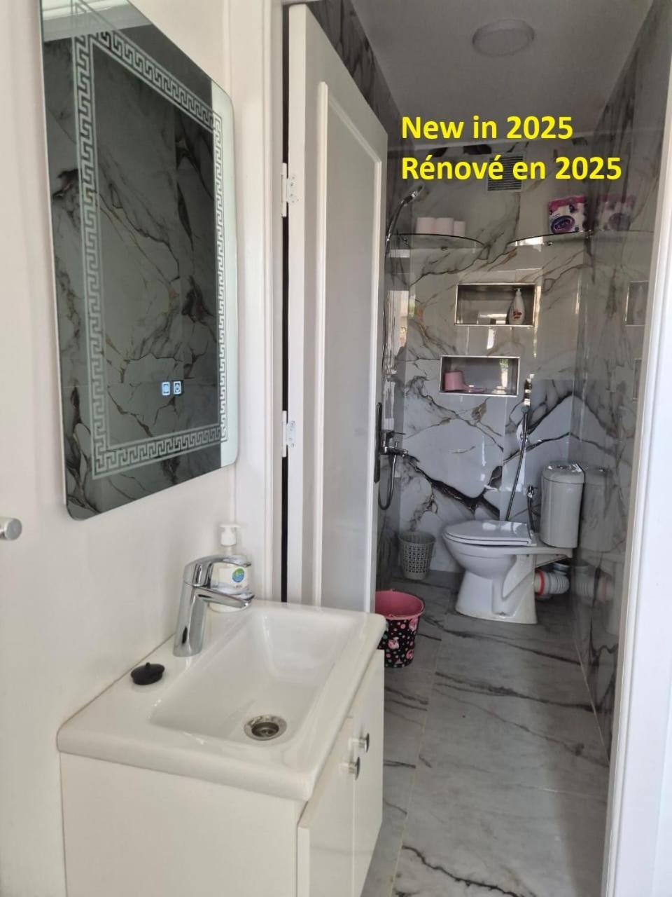 شقة Stylish Duplex - Ocean View - Airport - Wifi - Renovated 2025 - 24H Reception Jibila المظهر الخارجي الصورة